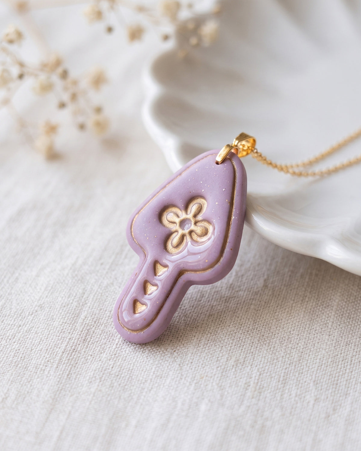 Scandi Folk Heart Mushroom Imprint Clay Cutter – Detail