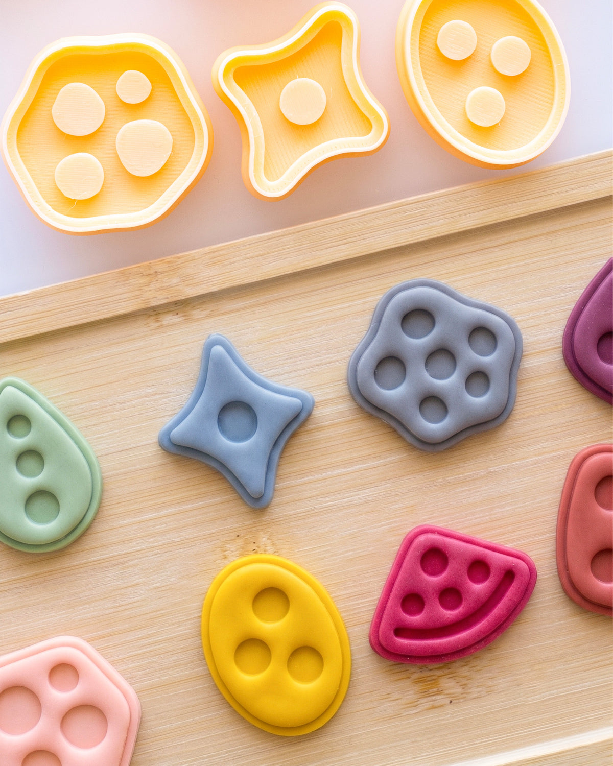 Abstract Dot & Chip Imprint Clay Cutter Set – Process