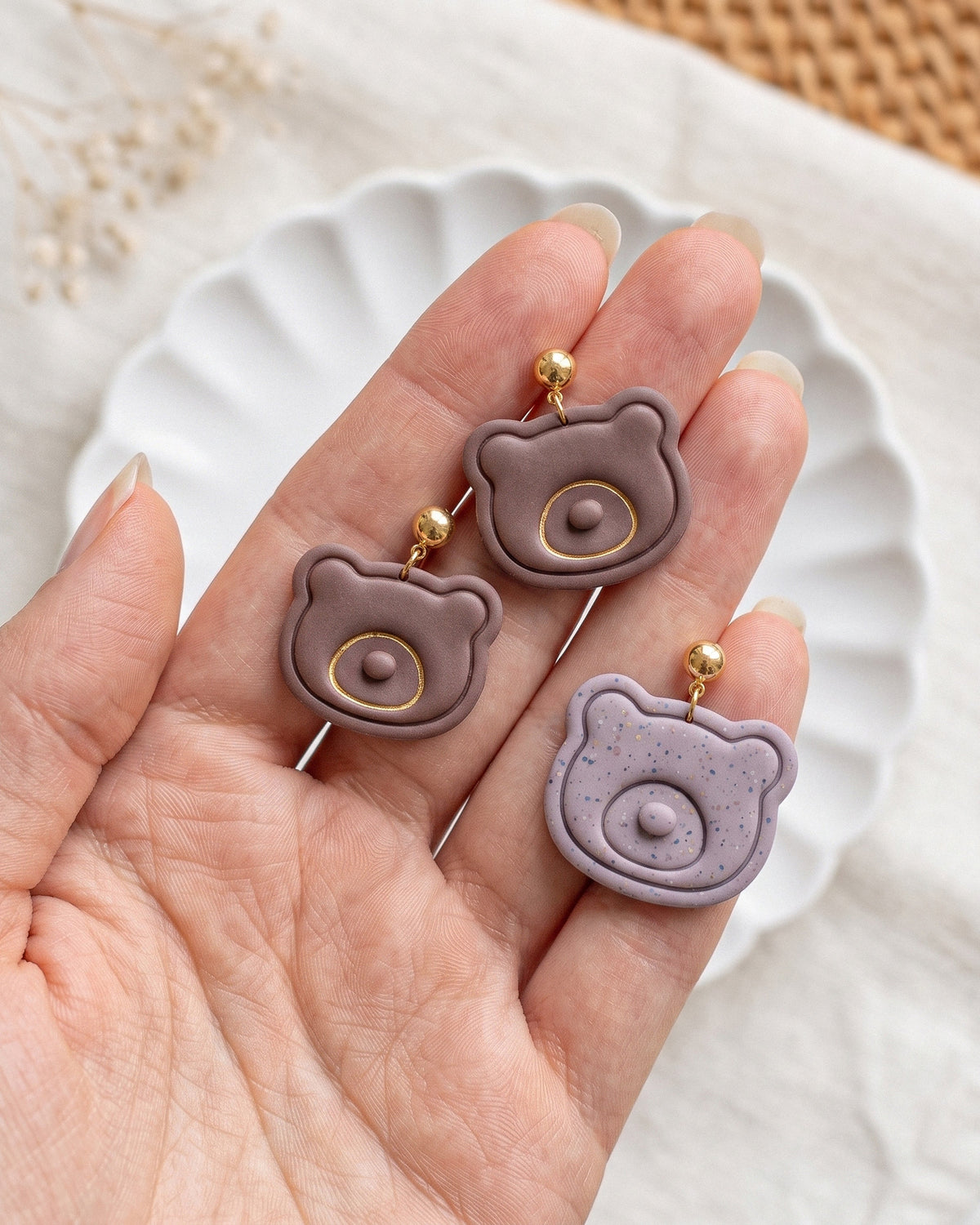 Mini Bear Face Clay Cutter – Hand Scale