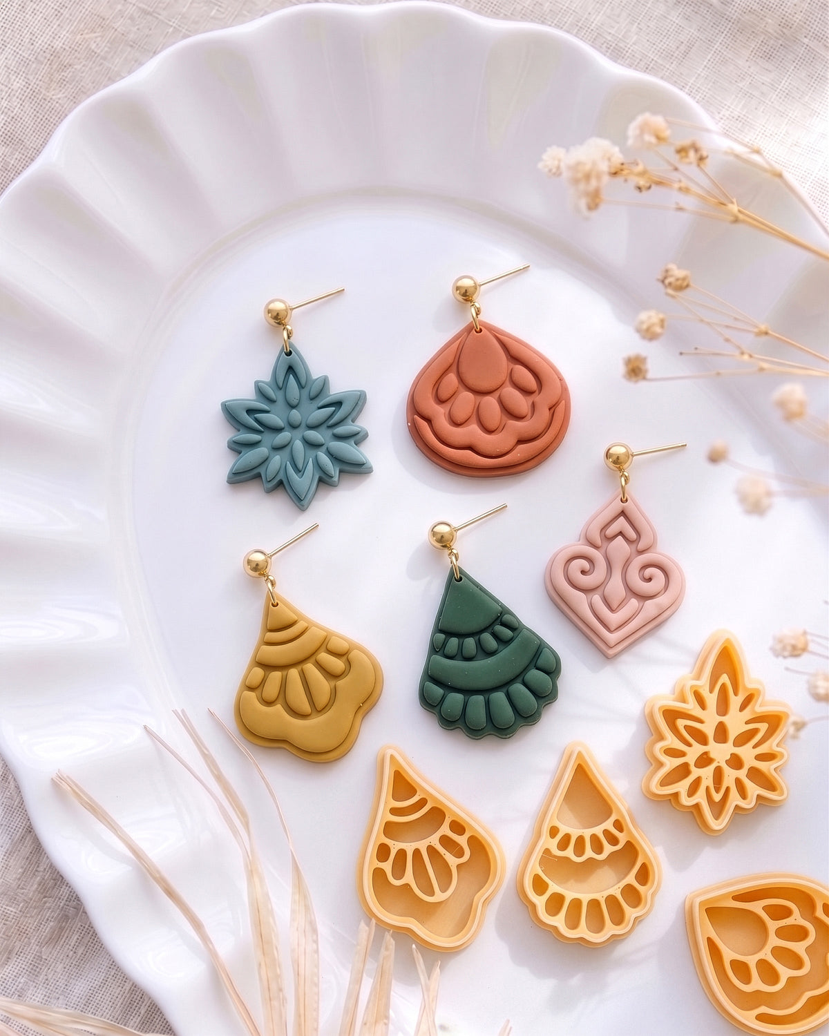 Boho Floral Imprint Clay Cutter Set – Hero