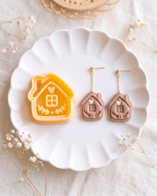 Cozy Cottage Nordic Folk Imprint Clay Cutter – Process