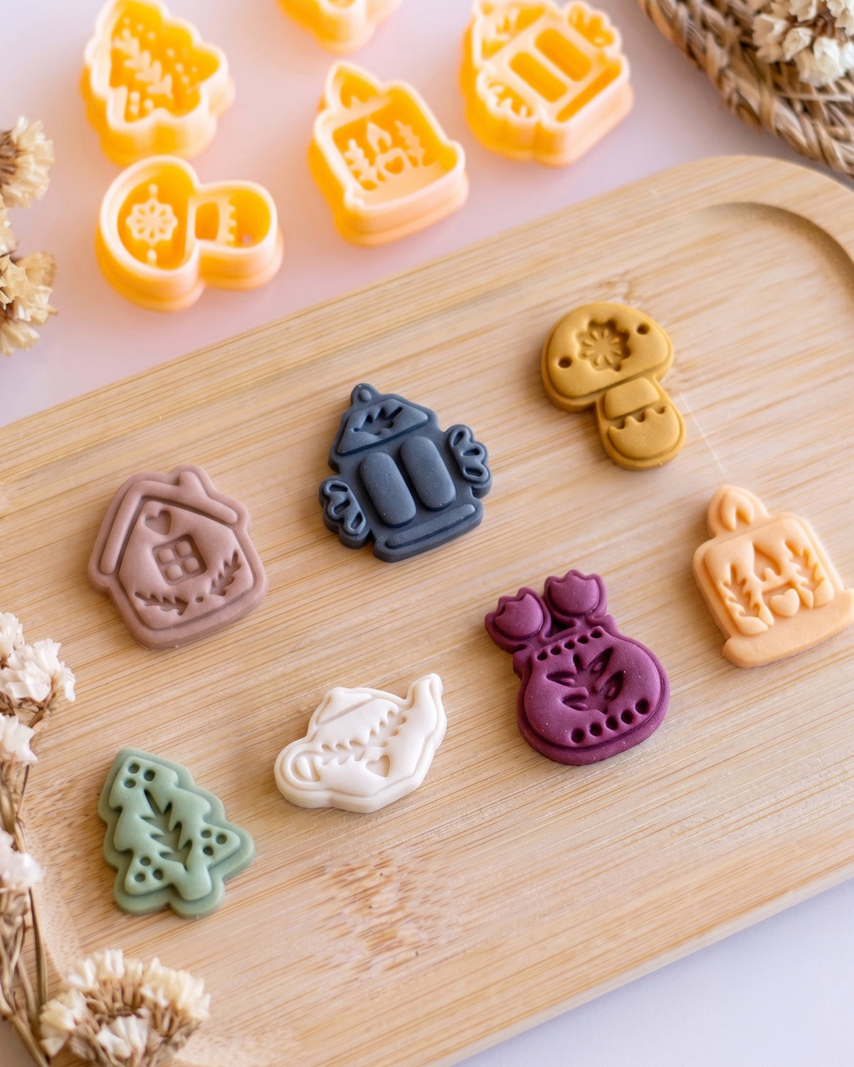 Cozy Home & Winter Symbols Imprint Clay Cutter Set – Hero