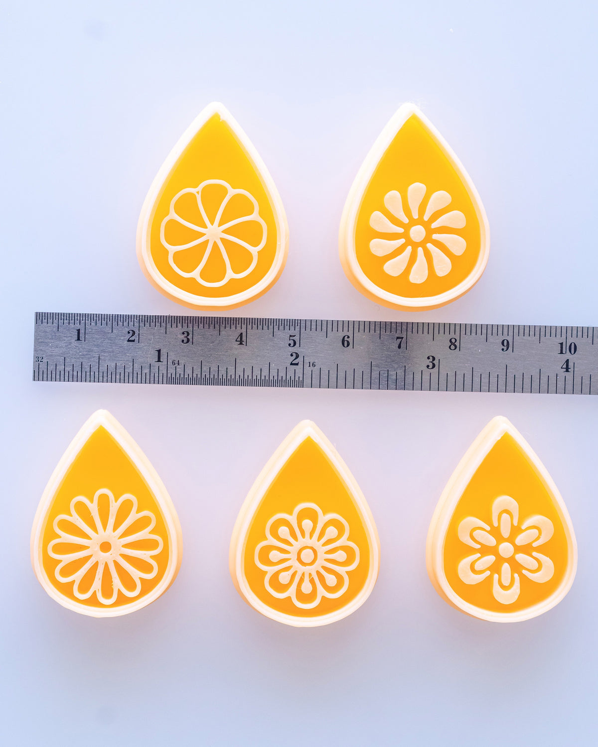 Daisy Drop Floral Imprint Clay Cutter Set – Size Reference