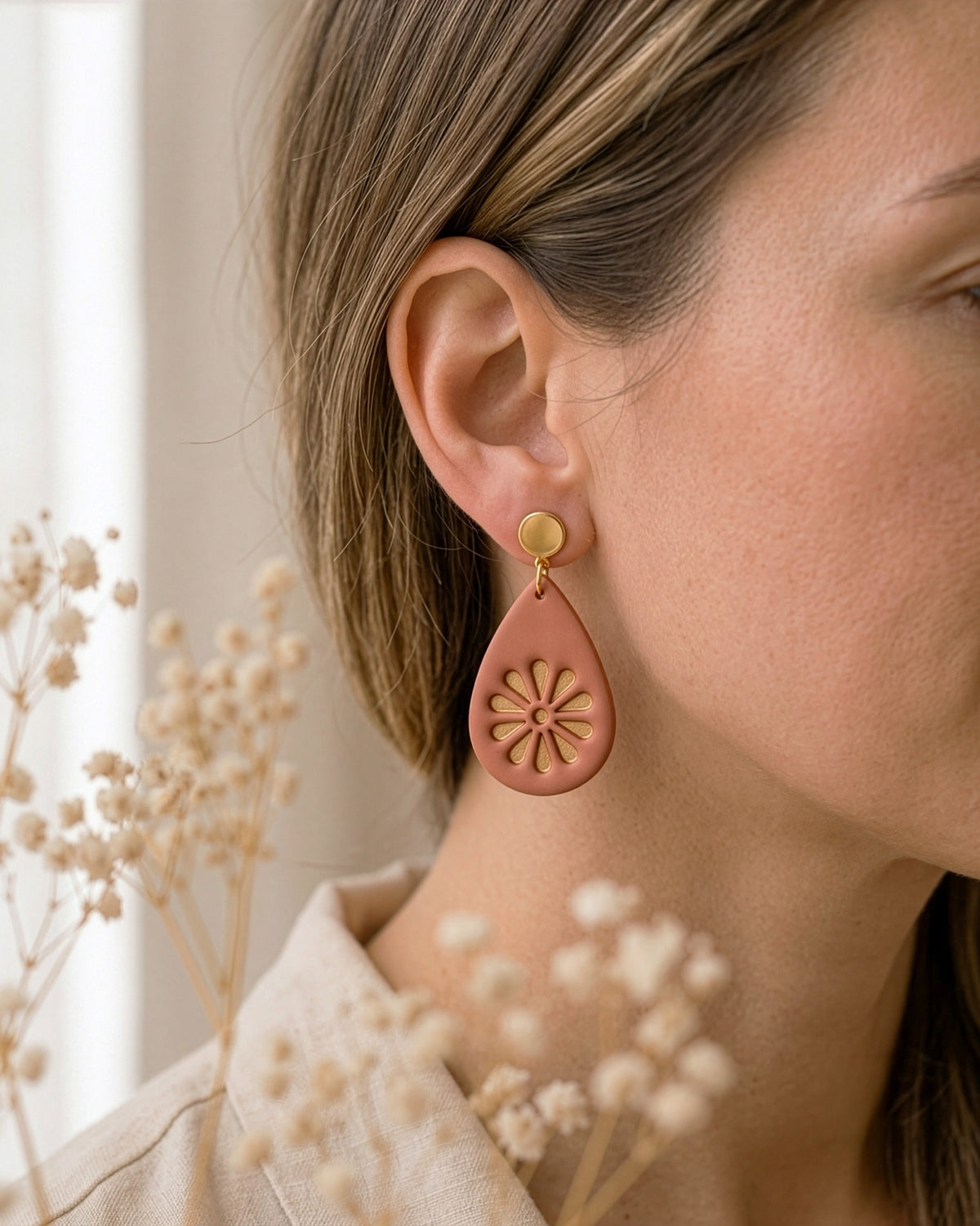 Daisy Drop Floral Imprint Clay Cutter Set – Wear Shot