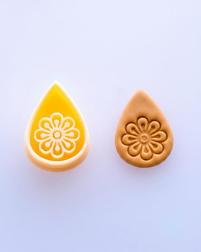 Daisy Drop Floral Imprint Clay Cutter Set – (E) Loop Daisy