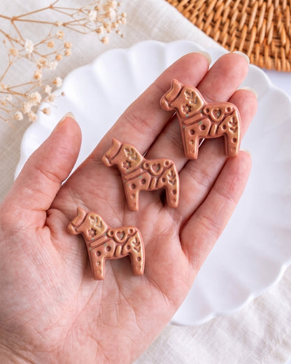 Scandi Dala Horse Imprint Clay Cutter – Hand Scale