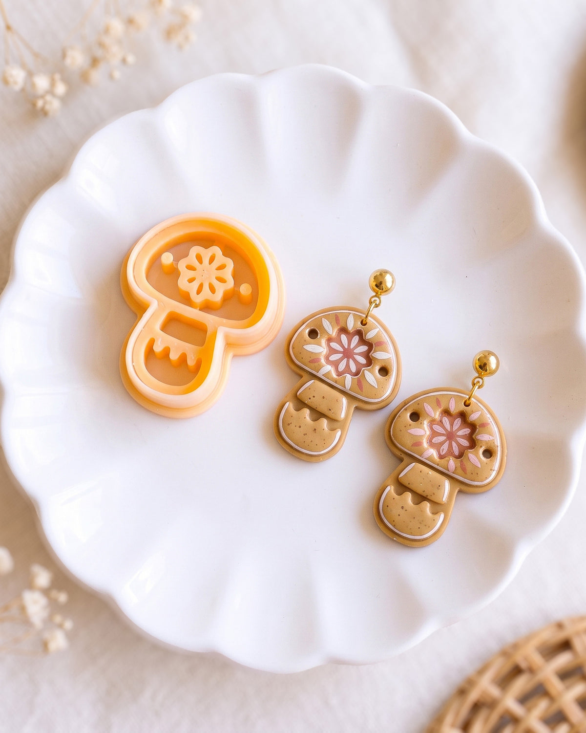 Scandi Folk Daisy Mushroom Imprint Clay Cutter – Hero