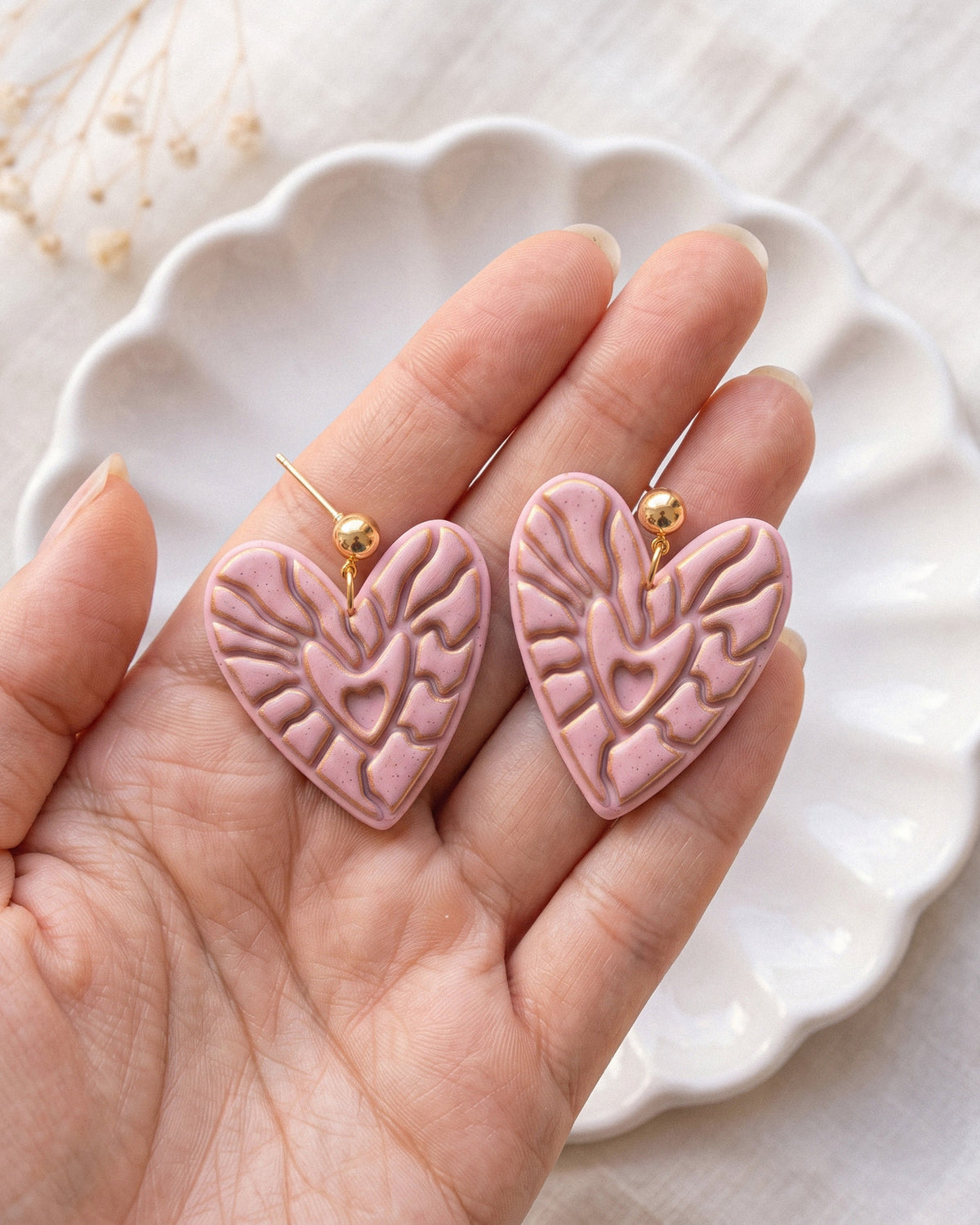 Boho Botanical Heart Imprint Clay Cutter – Hand Scale