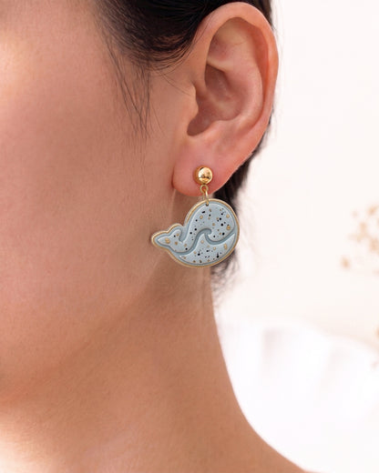 Little Whale Clay Cutter – Wear Shot