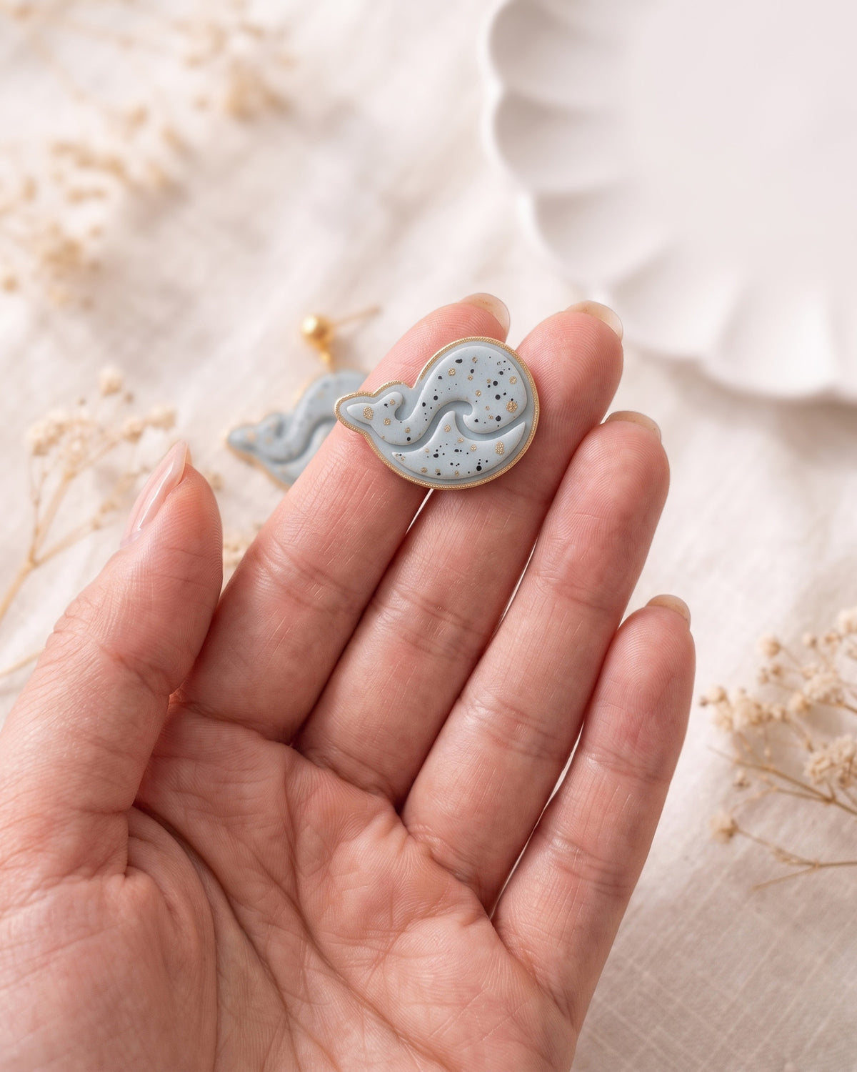 Little Whale Clay Cutter – Hand Scale