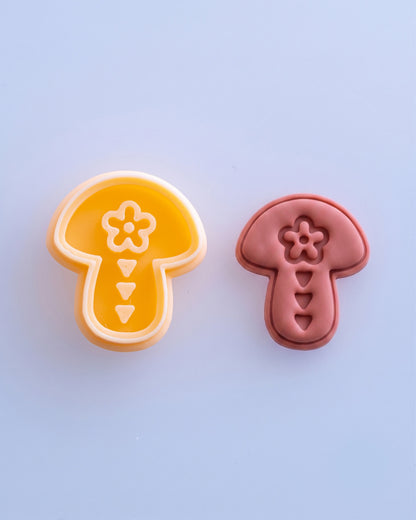 Nordic Folk Mushroom Imprint Clay Cutter Set – (B) Tri Mushroom