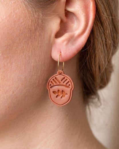 Oak Acorn Imprint Clay Cutter – Lifestyle