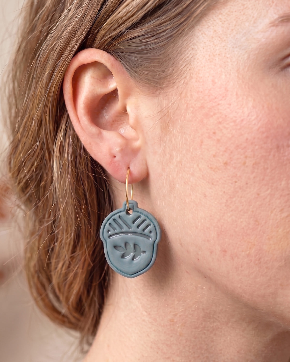Oak Acorn Imprint Clay Cutter – Lifestyle