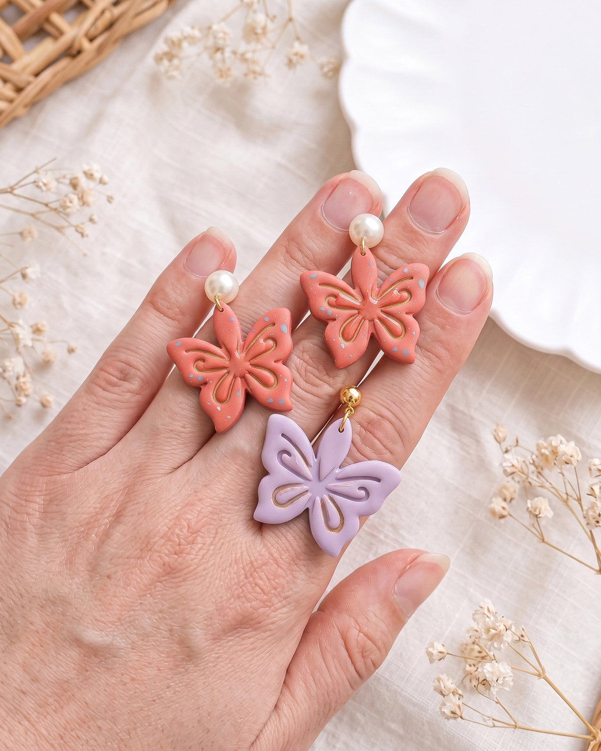 Ornamental Lotus Imprint Clay Cutter – Hand Scale