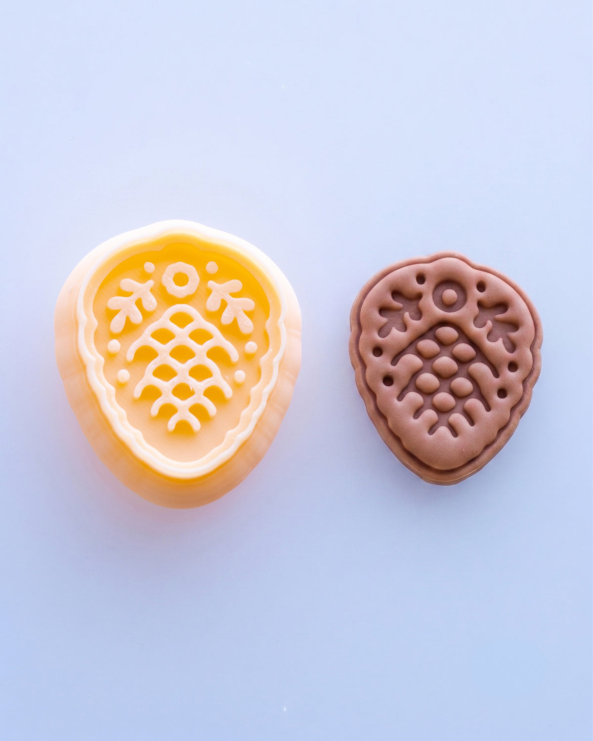 Scandi Folk Pine Cone Imprint Clay Cutter – Process