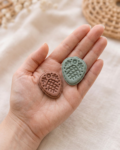 Scandi Folk Pine Cone Imprint Clay Cutter – Hand Scale