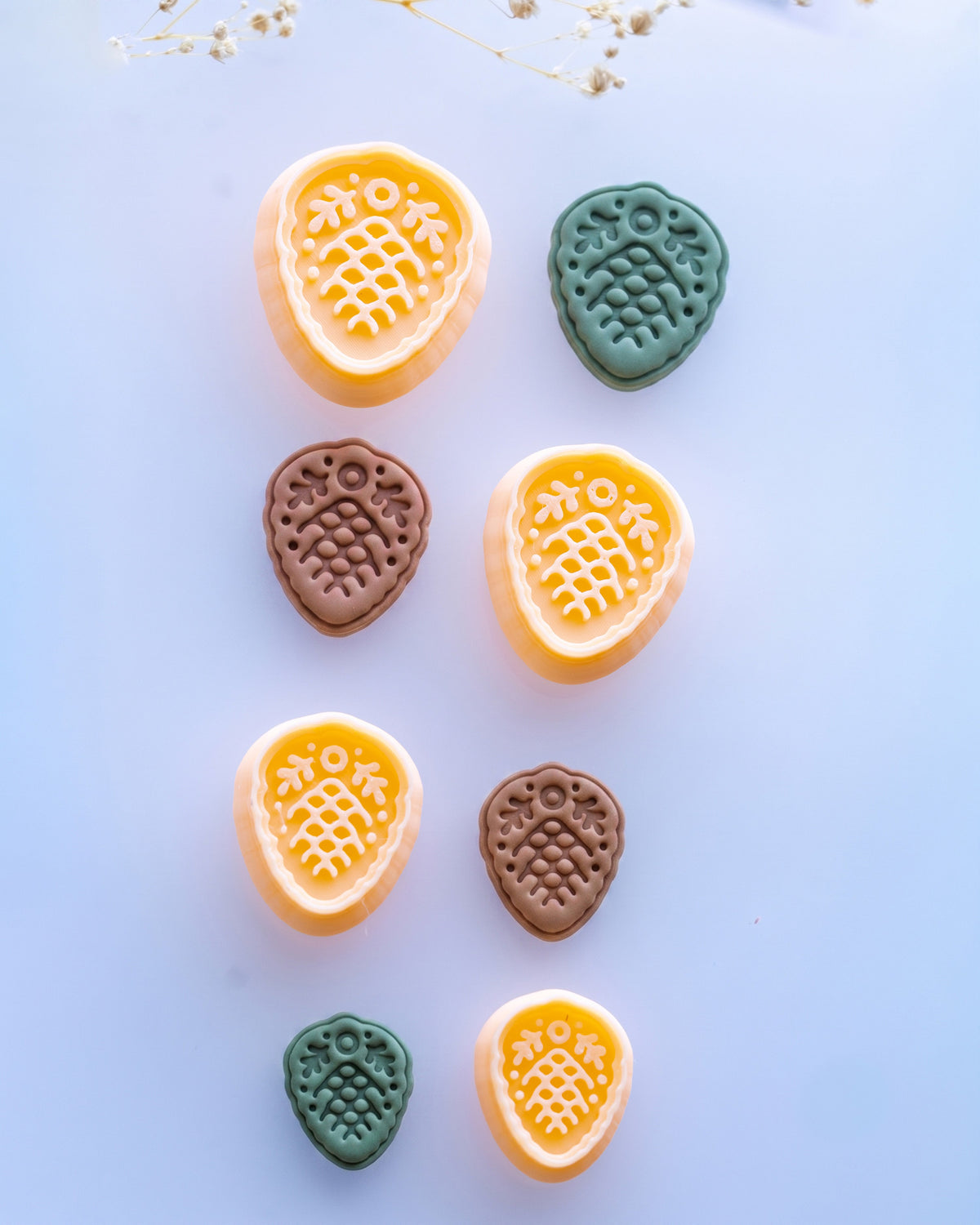 Scandi Folk Pine Cone Imprint Clay Cutter – Creative Variations