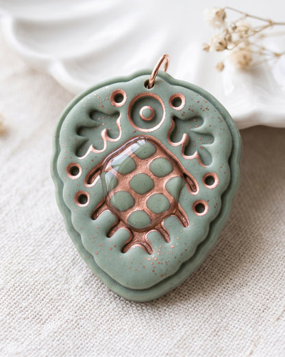 Scandi Folk Pine Cone Imprint Clay Cutter – Detail