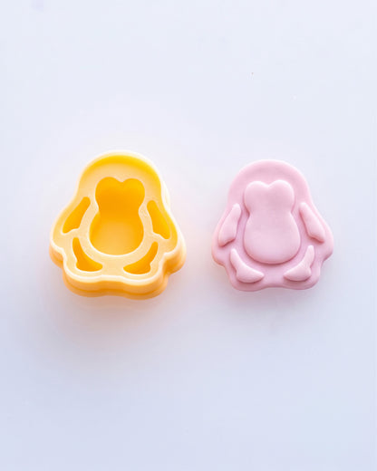 Mini Penguin Clay Cutter – Process
