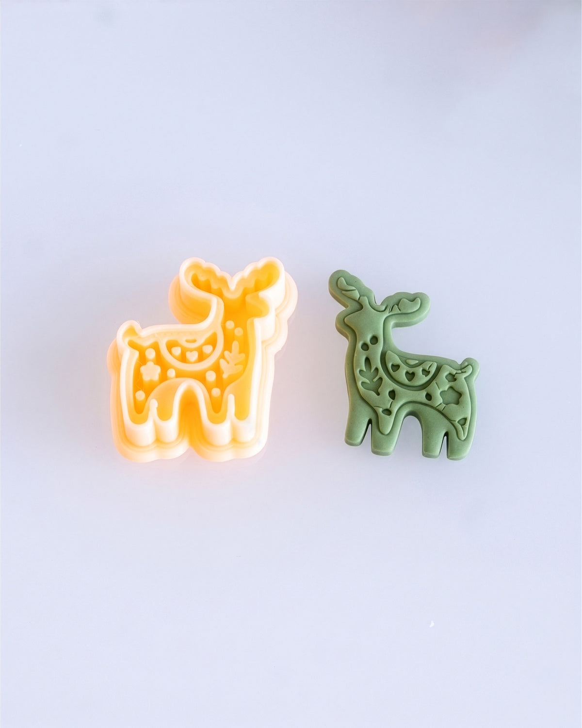 Scandi Folk Reindeer Imprint Clay Cutter – Process
