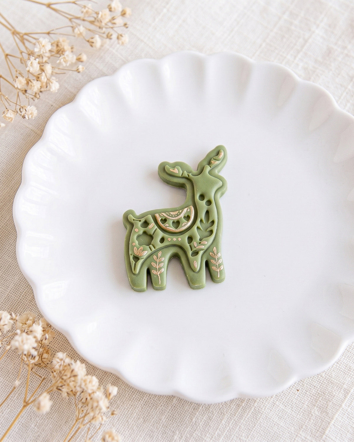 Scandi Folk Reindeer Imprint Clay Cutter – Cutter to Result