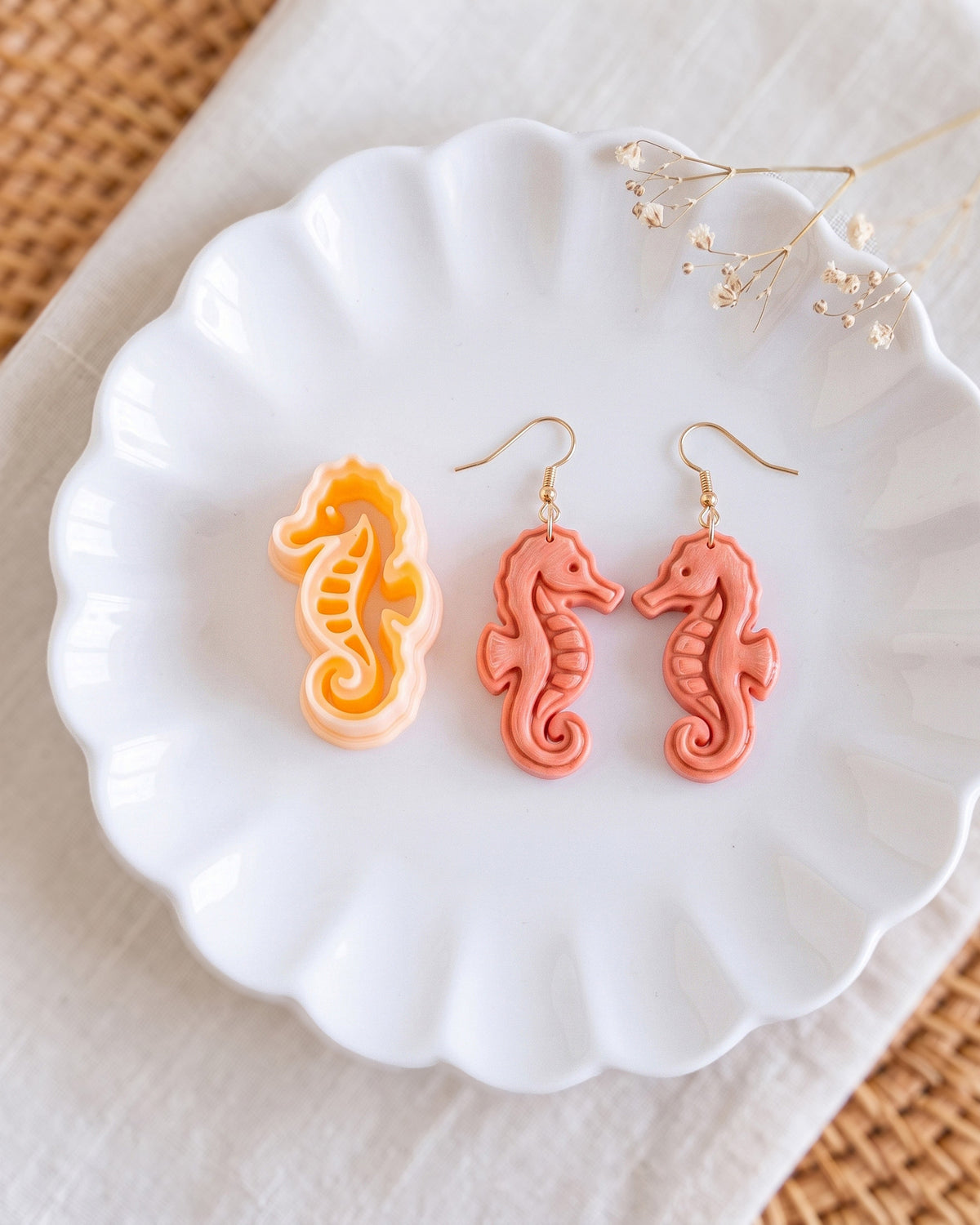 Seahorse Imprint Clay Cutter – Process
