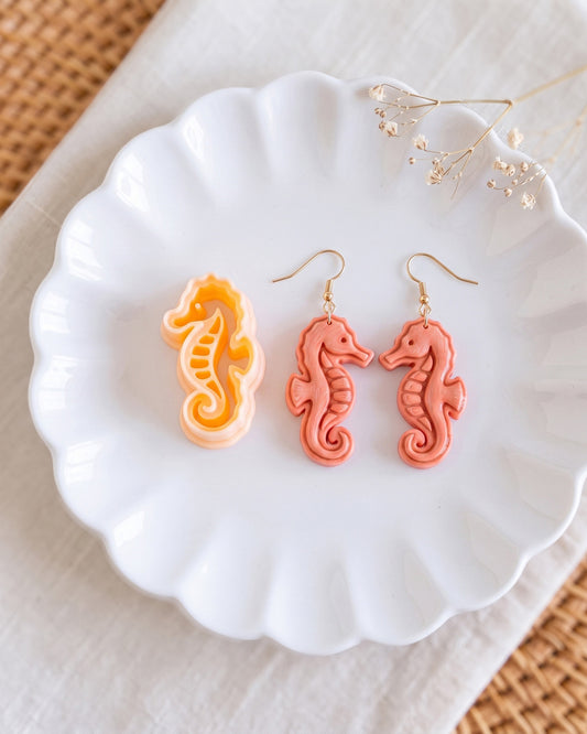 Seahorse Imprint Clay Cutter – Process