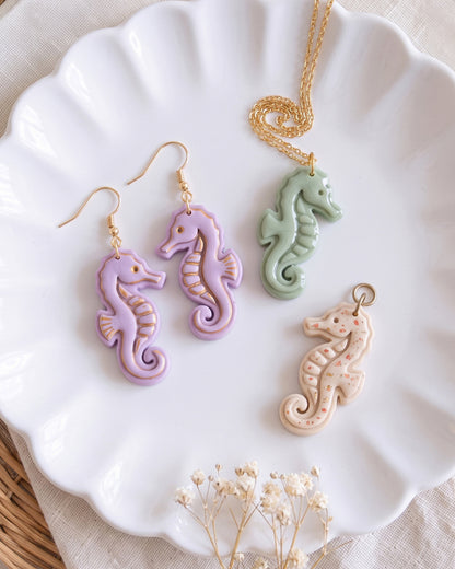 Seahorse Imprint Clay Cutter – Lifestyle