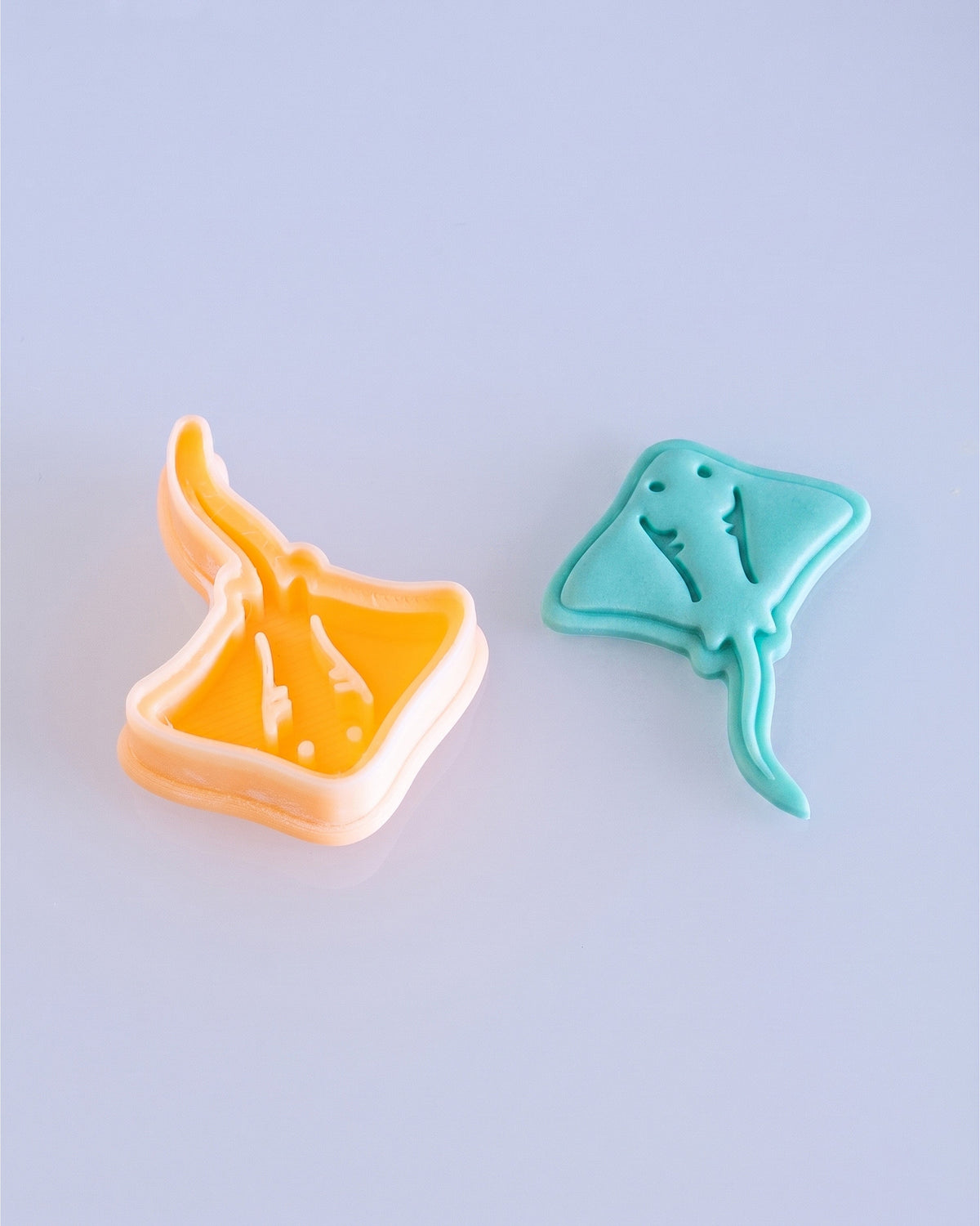 Stingray Imprint Clay Cutter – Process