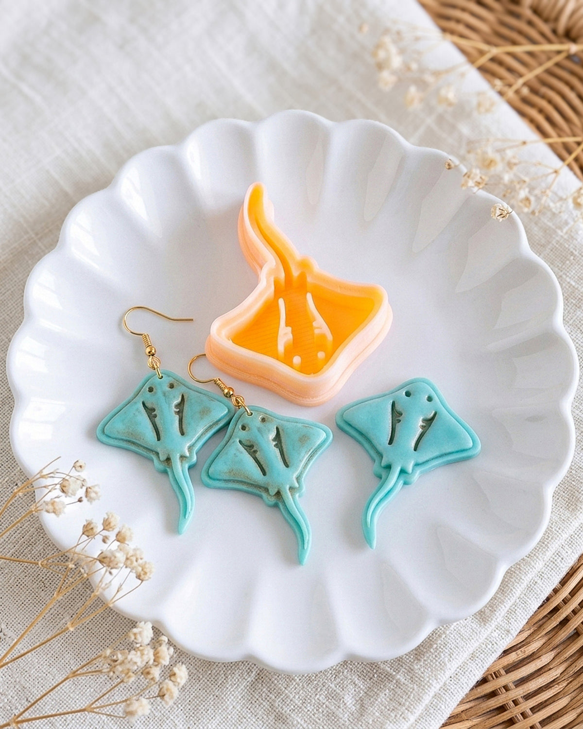 Stingray Imprint Clay Cutter – Hero