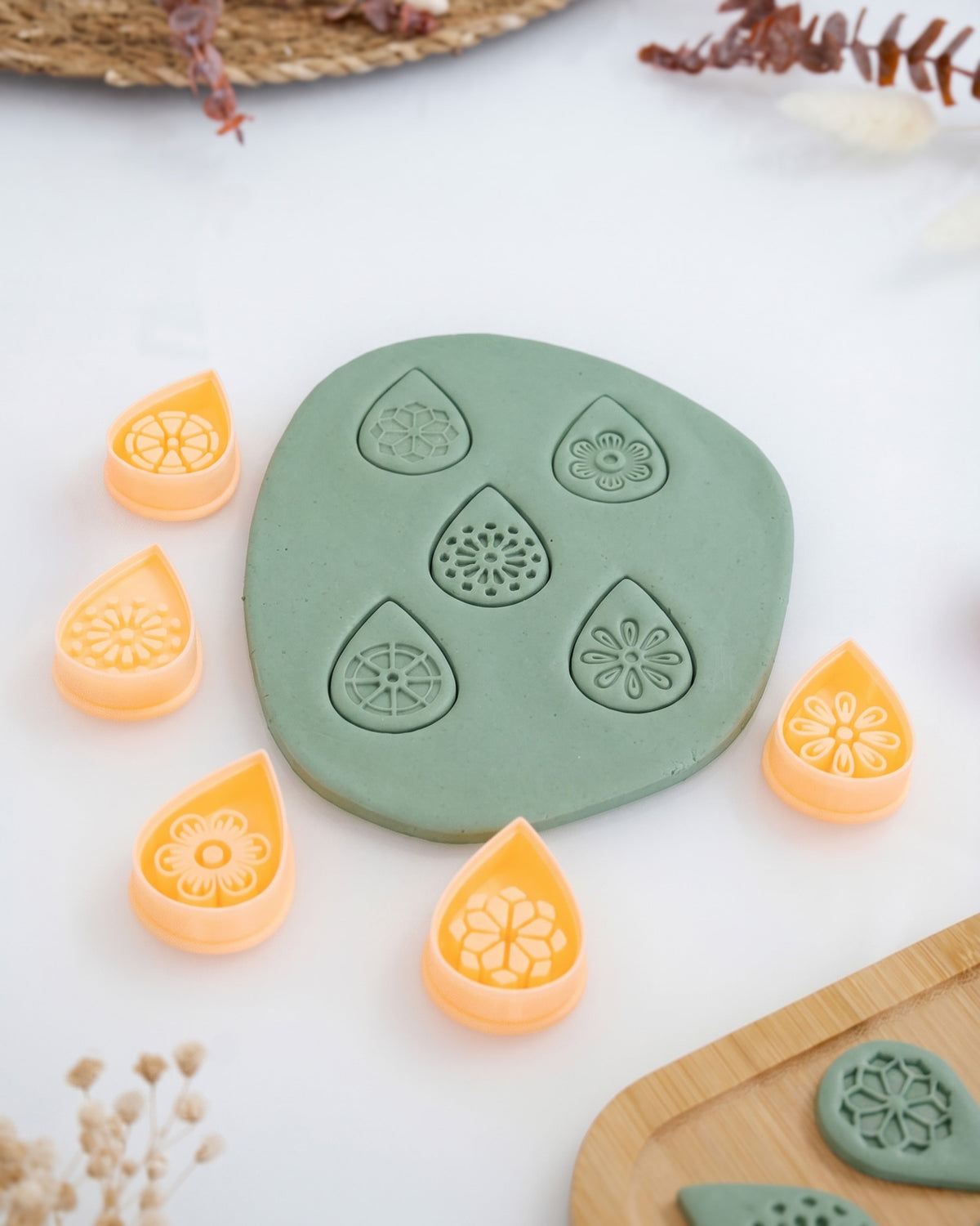 Botanical Teardrop Imprint Clay Cutter Set – Process