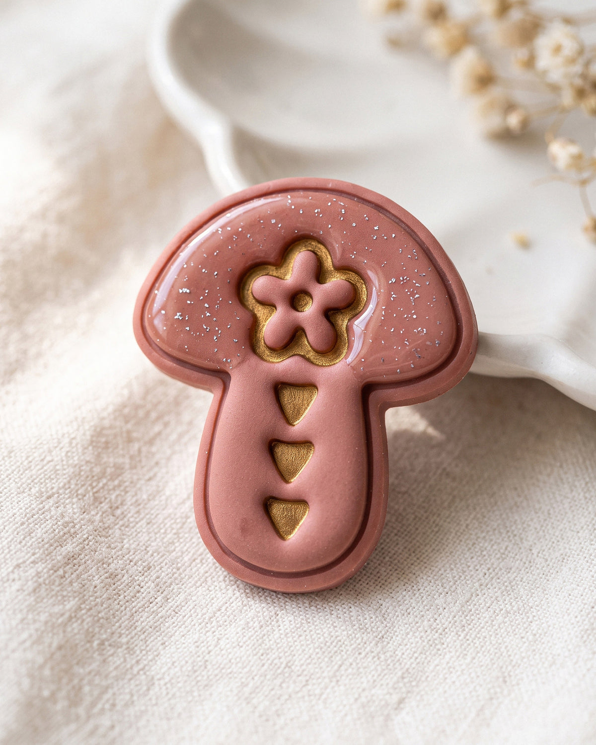 Scandi Folk Tri Mushroom Imprint Clay Cutter – Detail