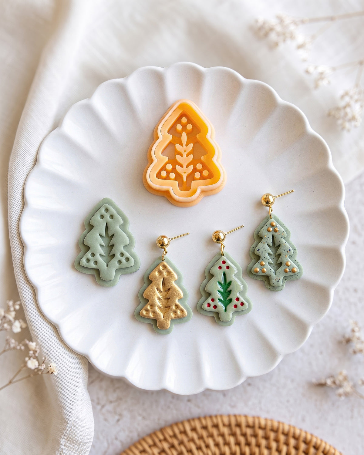 Nordic Folk Winter Pine Imprint Clay Cutter – Process