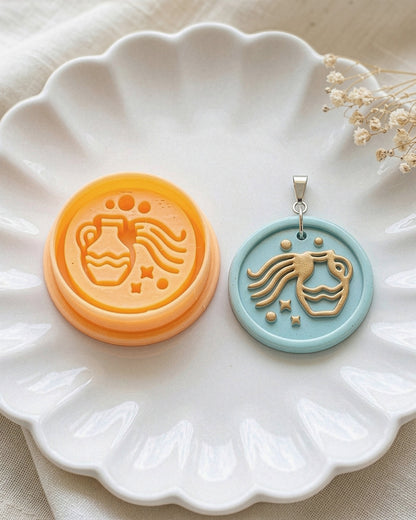 Aquarius Zodiac Imprint Clay Cutter – Detail
