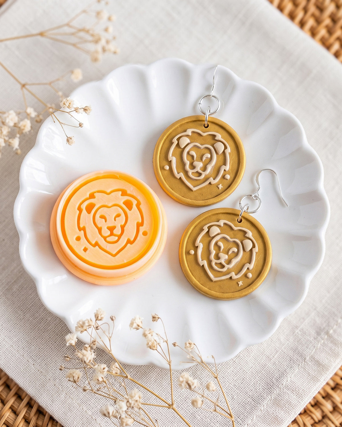 Leo Zodiac Imprint Clay Cutter – Cutter to Result