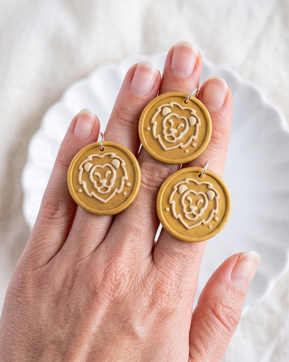 Leo Zodiac Imprint Clay Cutter – Hand Scale