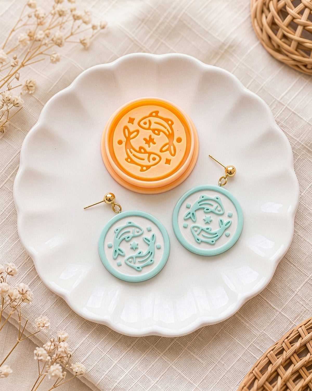 Pisces Zodiac Imprint Clay Cutter – Hero