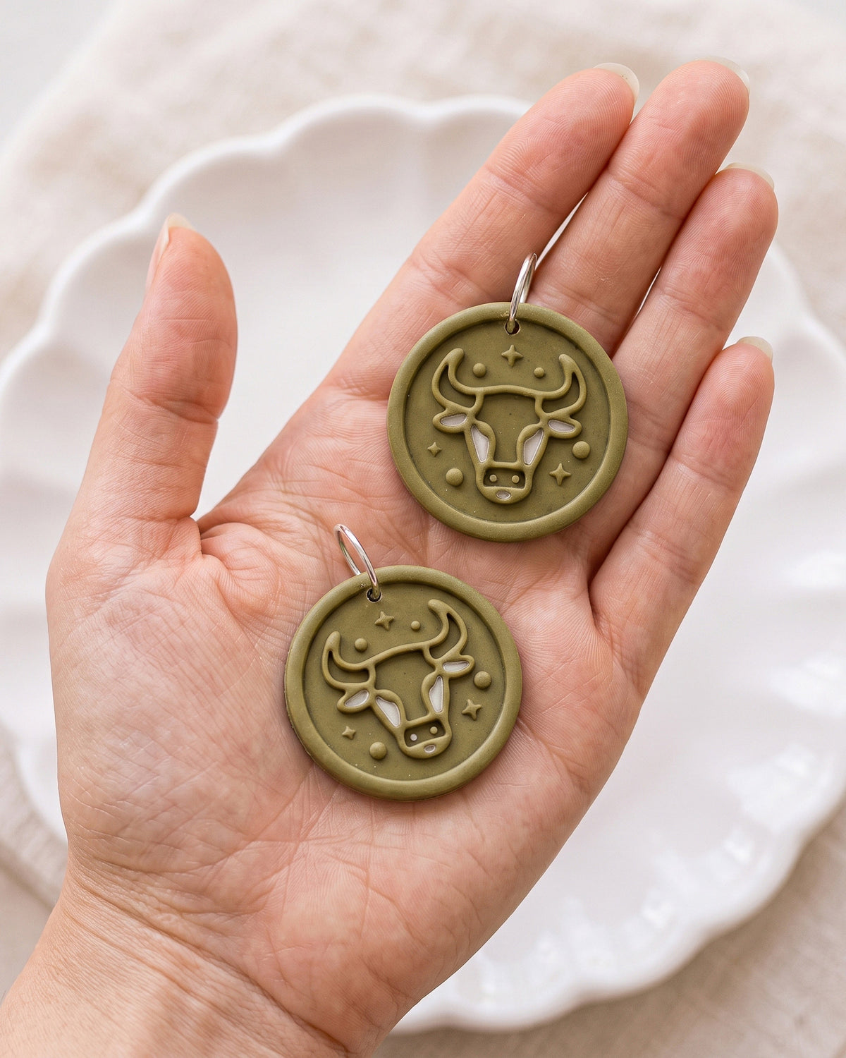 Taurus Zodiac Imprint Clay Cutter – Hand Scale