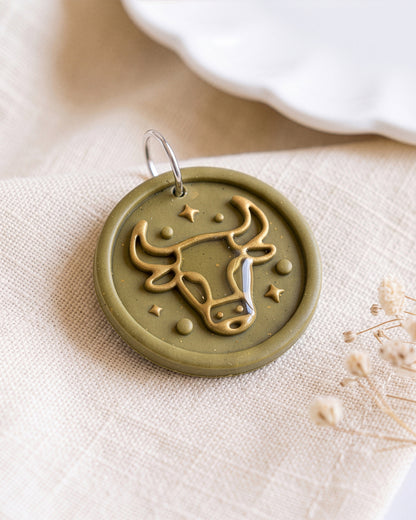 Taurus Zodiac Imprint Clay Cutter – Detail